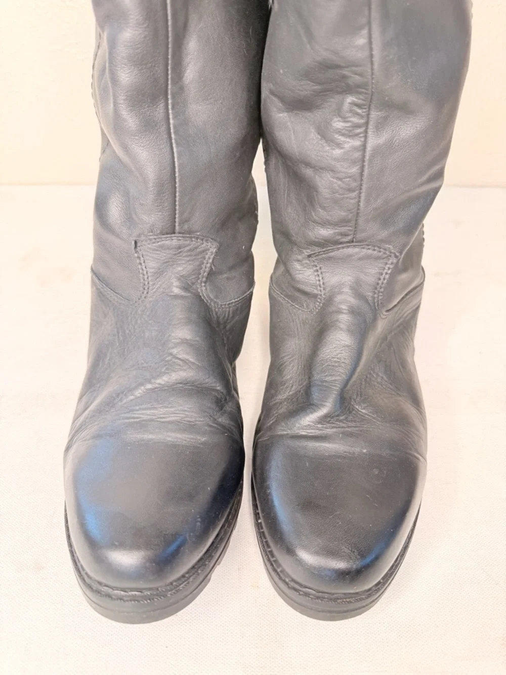 Bastien black leather boot gray fur trim